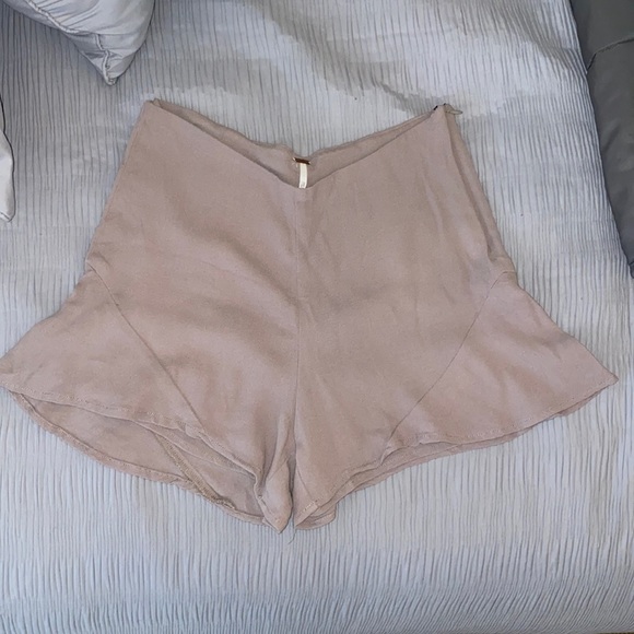 Free People Shorts - Picture 1 of 2